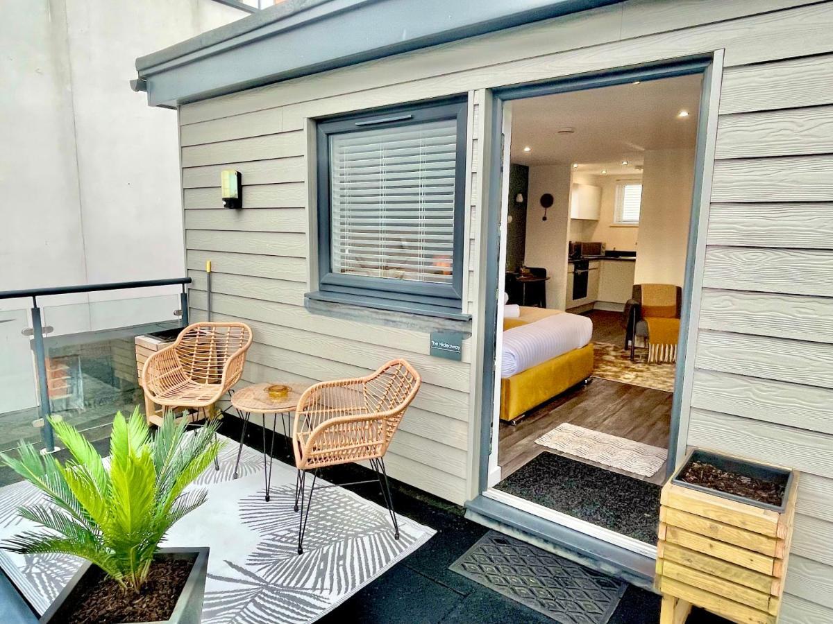 A Cozy Hideaway With Balcony - Close To Beach Bournemouth Exterior foto